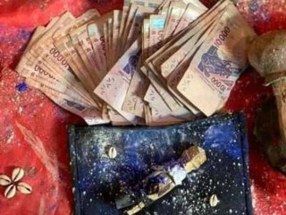 en-france-comment-avoir-le-vrai-portefeuille-magique-229-01-46-94-65-21-le-secret-du-portefeuille-magique-dollars