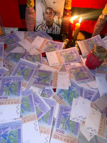 voici-comment-avoir-le-vrai-portefeuille-magique-au-cameroun-229-01-46-94-65-21vrai-portefeuille-magique-marabout-au-cameroun-big-0